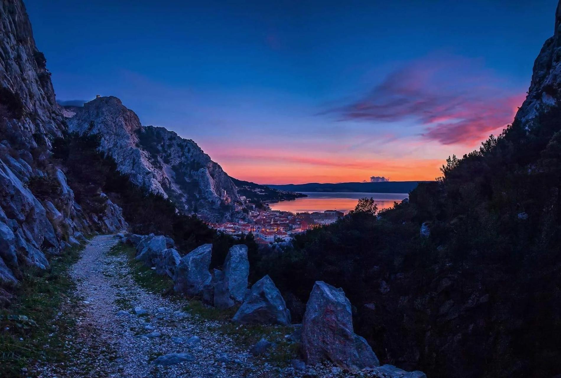 Center Pia Omis